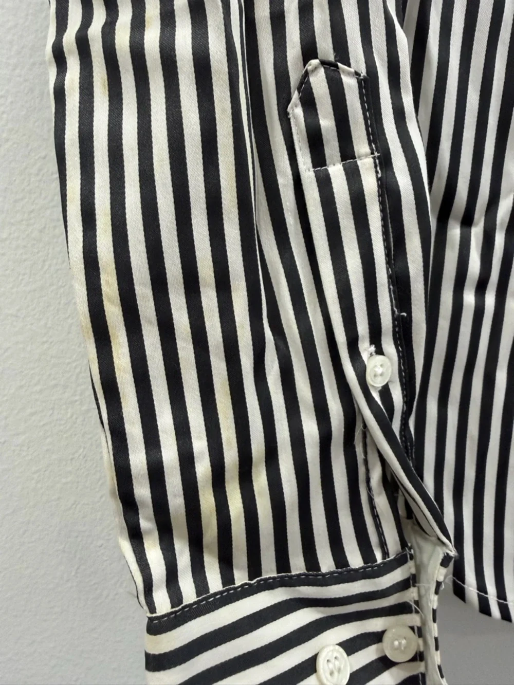 H&M Black & White Vertical Stripe Button-Up Shirt - Picture 4 of 4